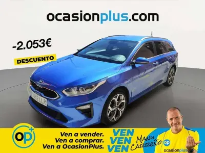 Usado Kia Ceed 136 CV (100 kW) 2020 Azul Utilitario
