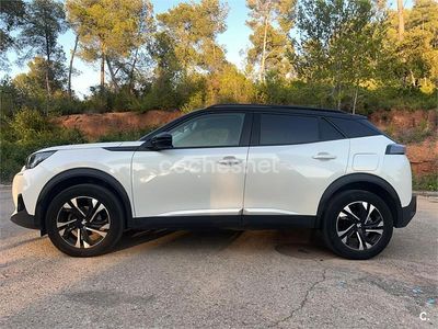 Usado Peugeot 2008 Allure 130 CV (95 kW) 2020 Blanco SUV