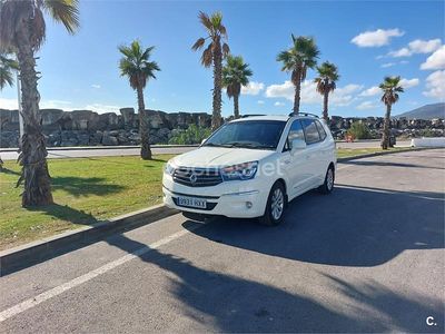 Blanco Usado 2014 Ssangyong (KGM) Rodius Limited Monovolumen | 12.750 € (Un poco caro)