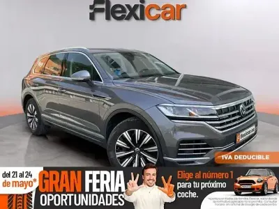 Käytetty VW Touareg 381 HP (280 kW) 2021 Harmaa Katumaasturi