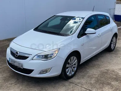 Brugt Opel Astra Enjoy 110 HK (80 kW) 2011 Hvid Sedan