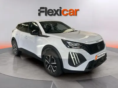 Usado Peugeot 2008 Allure 102 CV (75 kW) 2024 Blanco SUV