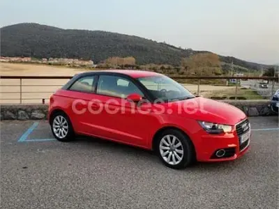 Usado Audi A1 Attraction 86 CV (63 kW) 2014 Rojo Utilitario