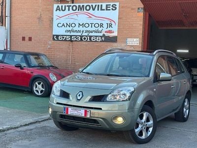 Usado Renault Koleos Privilege 175 CV (128 kW) 2008 Beige SUV