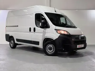 Usado Peugeot Boxer S 140 CV (102 kW) 2025 Blanco Van