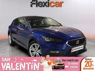 Usado Seat Leon Style 130 CV (95 kW) 2021 Azul Familiar