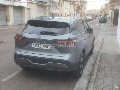 Usado Nissan Qashqai N-Connecta 140 CV (102 kW) 2022 Gris / plata SUV