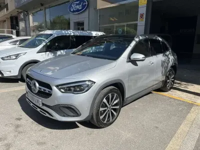 Usado Mercedes GLA200 150 CV (110 kW) 2021 Gris SUV