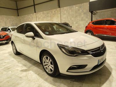 Usado Opel Astra Excellence 125 CV (91 kW) 2016 Blanco Berlina