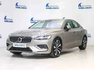 Usado Volvo S60 Inscription 340 CV (250 kW) 2020 Gris / plata Berlina