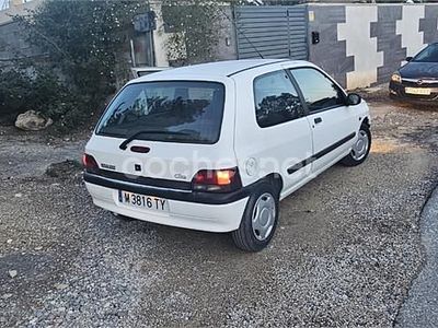 Blanco Usado 1996 Renault Clio Berlina | 800 €