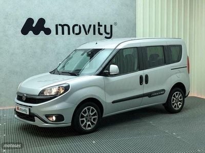 Plateado Usado 2022 Fiat Doblò Trekking Monovolumen | 14.990 € (Precio justo)