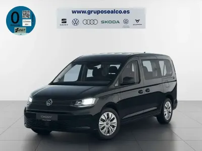 Usado VW Caddy Maxi 116 CV (85 kW) 2025 Negro Monovolumen