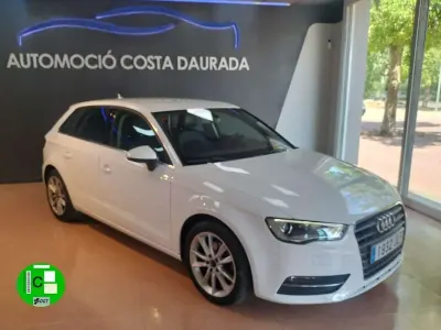 Usado Audi A3 Sportback Design 110 CV (80 kW) 2016 Blanco Utilitario