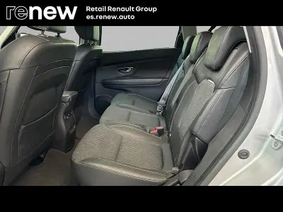 Usado Renault Grand Scénic IV Techno 140 CV (102 kW) 2023 Gris Monovolumen