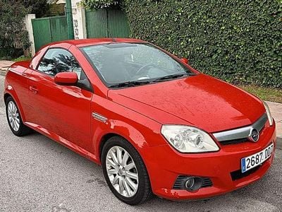 Rojo Usado 2005 Opel Tigra Sport Descapotable | 3989 €