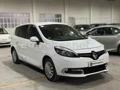 Usado Renault Scénic III 115 CV (84 kW) 2014 Blanco Monovolumen