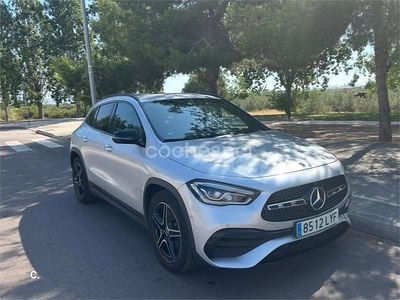 Usado Mercedes GLA200 163 CV (119 kW) 2022 Gris / plata SUV