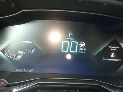 Usado DS Automobiles DS7 Crossback So Chic 300 CV (220 kW) 2020 Gris SUV