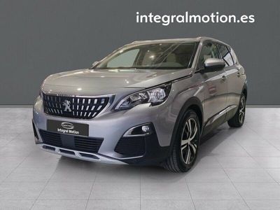 Usado Peugeot 5008 Allure 130 CV (95 kW) 2020 Marrón Monovolumen