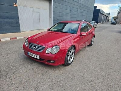 Rojo Usado 2004 Mercedes C220 Berlina | 3800 € (Precio justo)