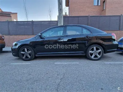Usado Toyota Avensis Executive 150 CV (110 kW) 2008 Negro Berlina