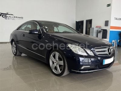 Usado Mercedes E500 Elegance 388 CV (285 kW) 2010 Azul Coupe