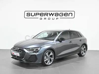 Usado Audi A3 Comfort 150 CV (110 kW) 2025 Gris / plata Berlina