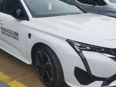 Peugeot e-308