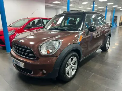 Usado Mini Cooper D Countryman 112 CV (82 kW) 2014 Marrón SUV