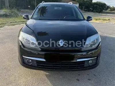 Usado Renault Laguna III Dynamique 110 CV (80 kW) 2011 Negro Familiar