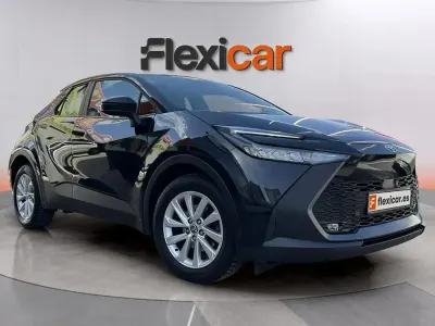 Usado Toyota C-HR Active 140 CV (102 kW) 2024 Negro SUV