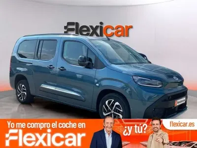 Usado Toyota Proace City Active 131 CV (96 kW) 2025 Verde Monovolumen