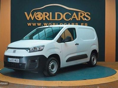 Używany Fiat Doblò 102 KM (75 kW) 2023 Biały Minivan