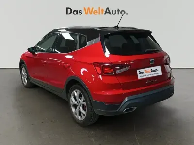 Usado Seat Arona FR 110 CV (80 kW) 2021 Rojo SUV