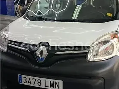 Usado Renault Kangoo 95 CV (69 kW) 2021 Blanco Monovolumen