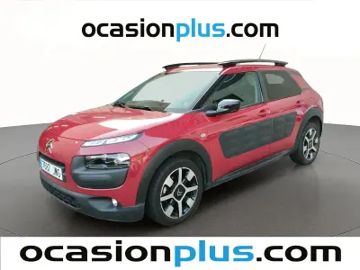Usado Citroën C4 Cactus Feel 110 CV (80 kW) 2017 Rojo Utilitario