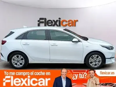 Usado Kia Ceed 136 CV (100 kW) 2023 Blanco Utilitario