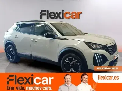 Usado Peugeot 2008 Allure 100 CV (73 kW) 2025 Blanco SUV