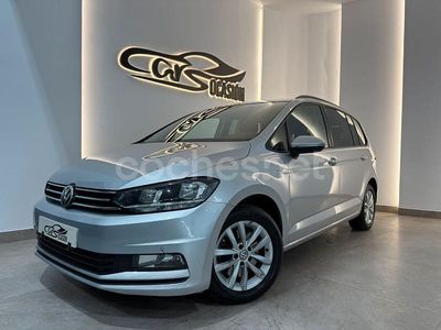 Gris / plata Usado 2017 VW Touran Advance Monovolumen | 11.500 € (Precio justo)