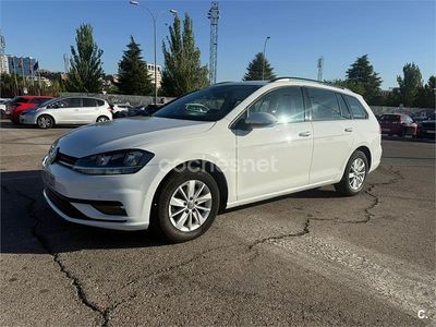 Usado VW Golf VII Edition 115 CV (84 kW) 2020 Blanco Familiar