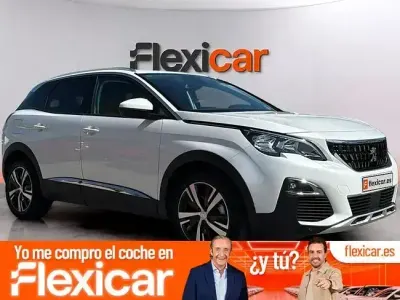 Usado Peugeot 3008 Allure 130 CV (95 kW) 2019 Blanco SUV