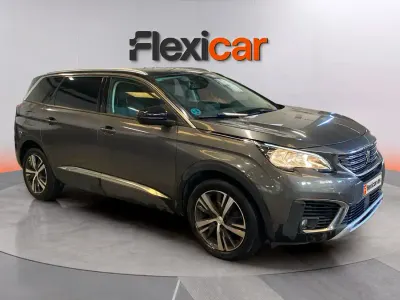 Usado Peugeot 5008 Allure 131 CV (96 kW) 2018 Gris SUV