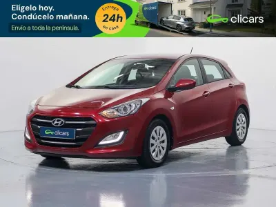 Usado Hyundai i30 90 CV (66 kW) 2016 Rojo Utilitario