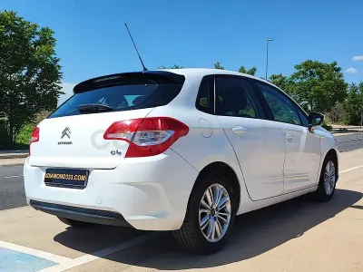 Używany Citroën C4 Tonic 95 KM (69 kW) 2014 Biały Sedan/Limuzyna