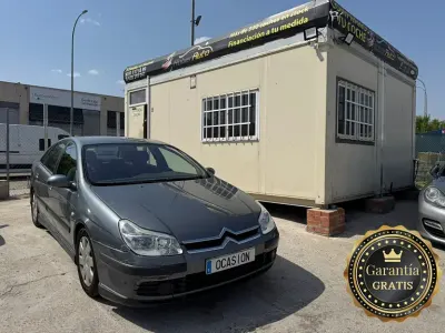 Usado Citroën C5 110 CV (80 kW) 2005 Gris / plata Berlina