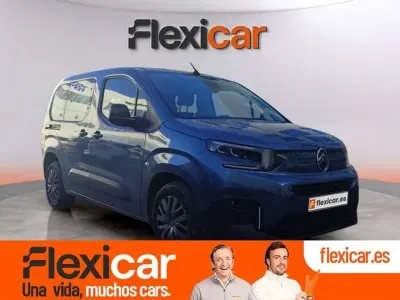 Usado Citroën e-Berlingo Feel 102 CV (75 kW) 2024 Azul Monovolumen