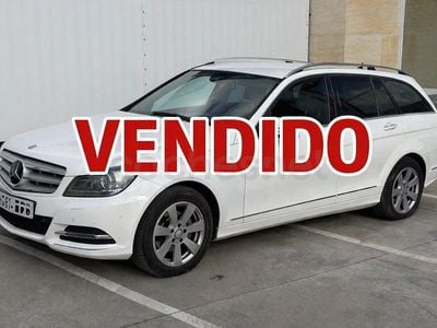 Usado Mercedes C200 136 CV (100 kW) 2013 Blanco Familiar