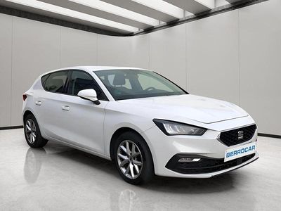 Usado Seat Leon Style 115 CV (84 kW) 2021 Blanco Utilitario