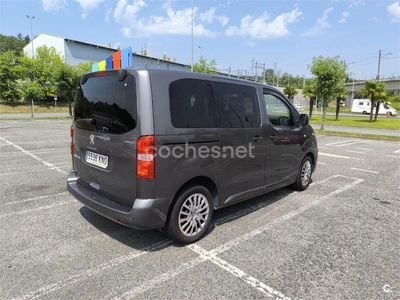 Peugeot Traveller